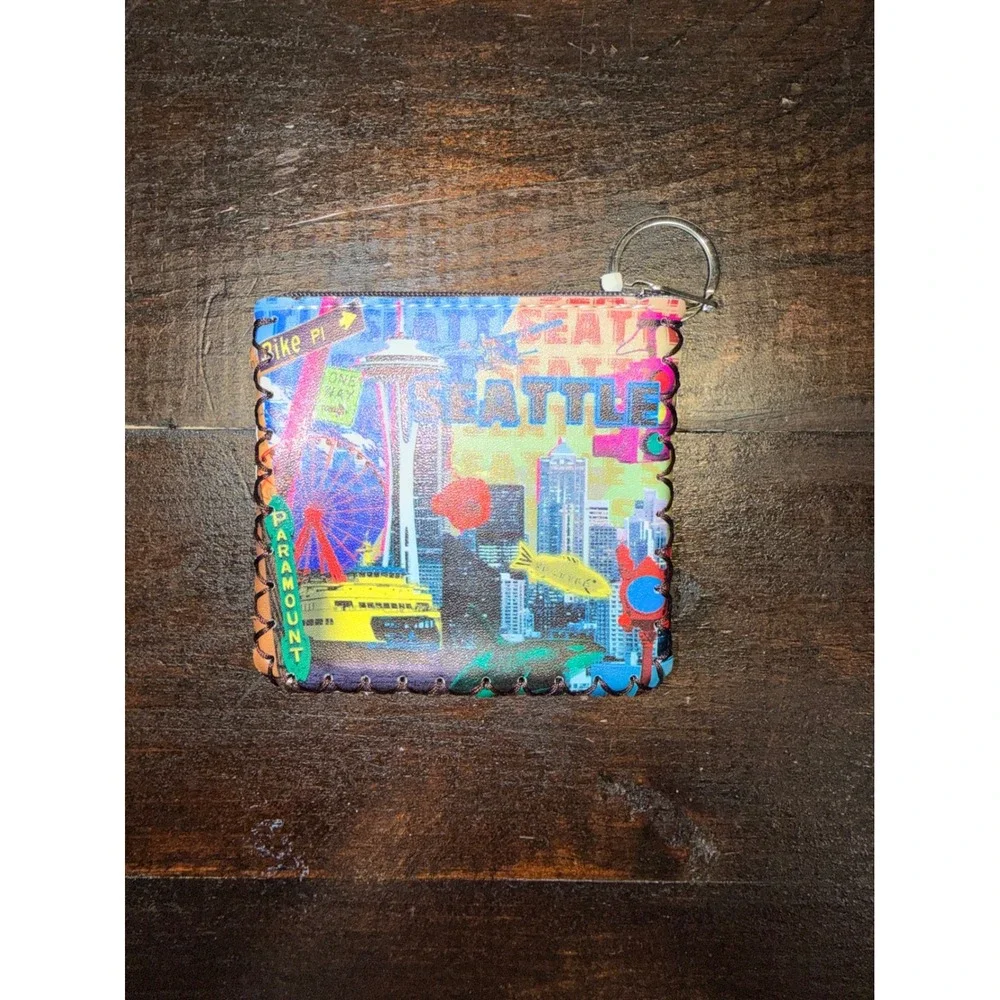Seattle Skyline Souvenir Coin‎ Purse Pouch Keychain Zippered Art Novelty